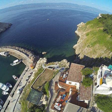 Old Town Vrbnik Villas Chambre photo