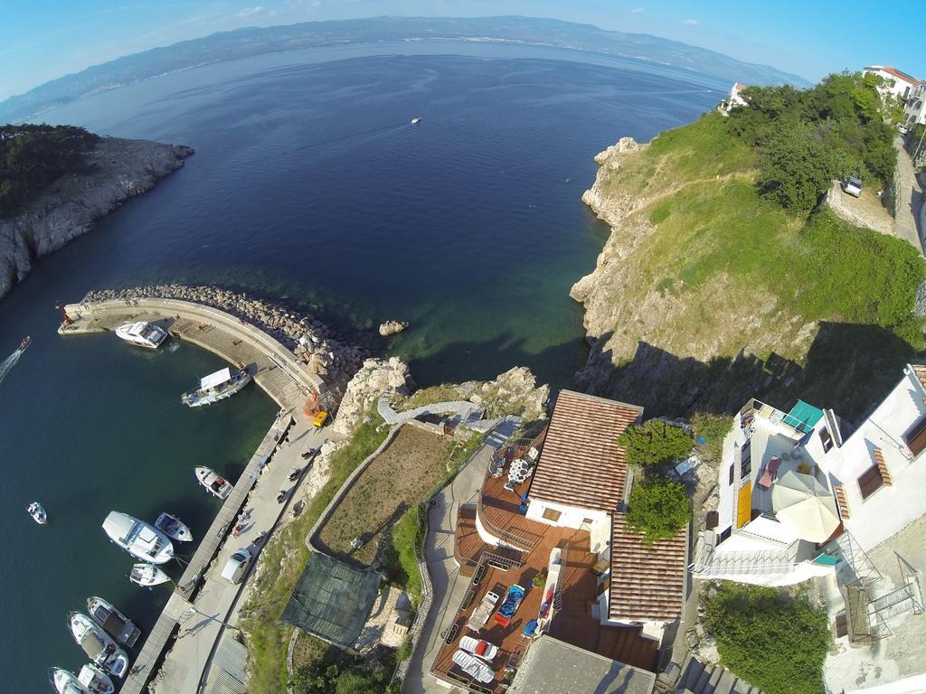 Old Town Vrbnik Villas Chambre photo